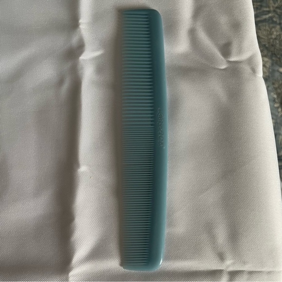 2 Vintage Lady Ace All Purpose Teal Comb And Black Pick Comb Plastic Made In USA - Picture 2 of 7